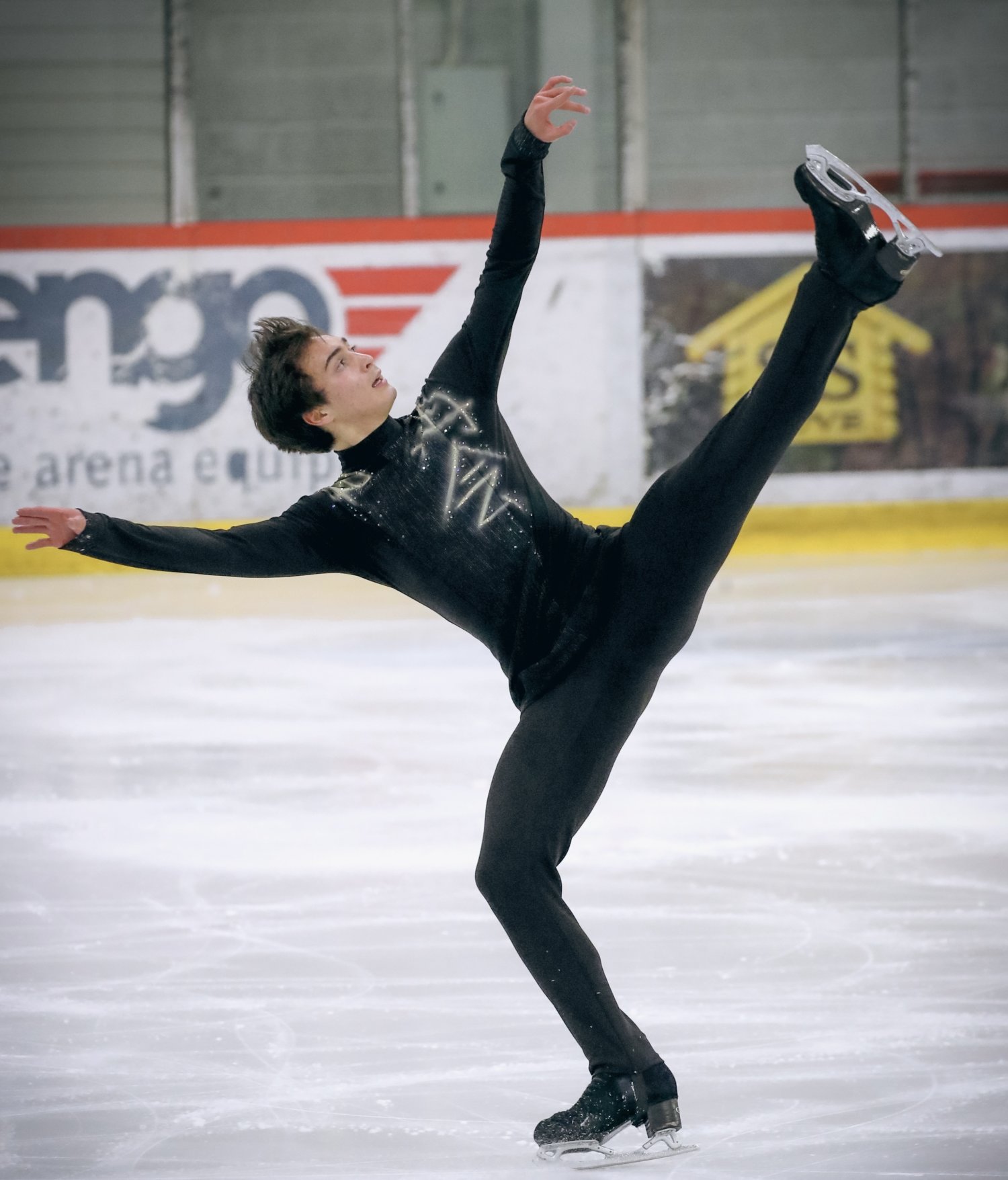 Henry-privett-mendoza-figure-skating