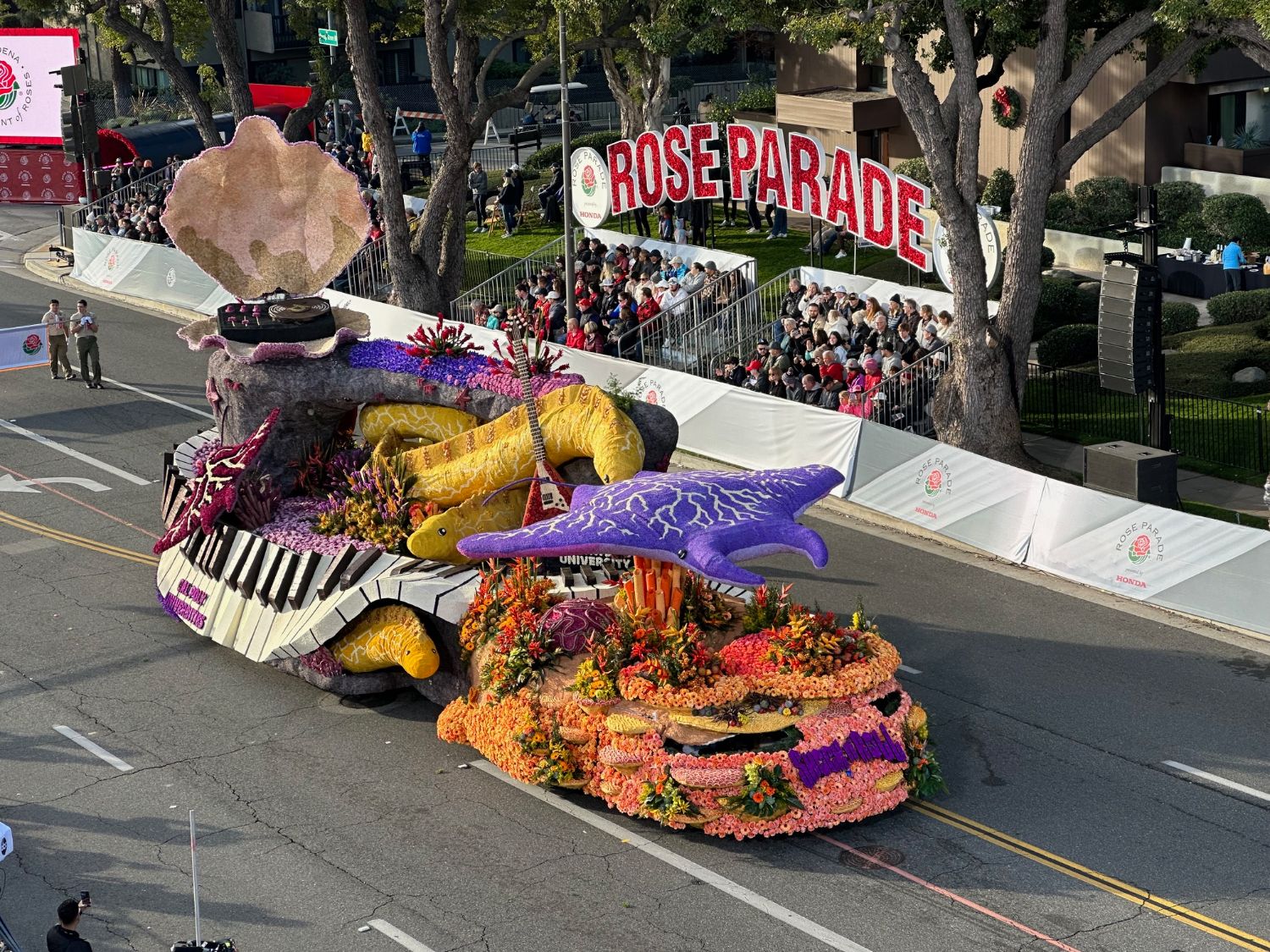 PHOTO: Bill Glazier | The South Pasadenan | Cal Poly Universities, one of six self-built floats in the parade, won the Crown City Innovator Award for outstanding use of imagination, innovation and technology for its entry: “Shock & Roll-Powering Music Current.”