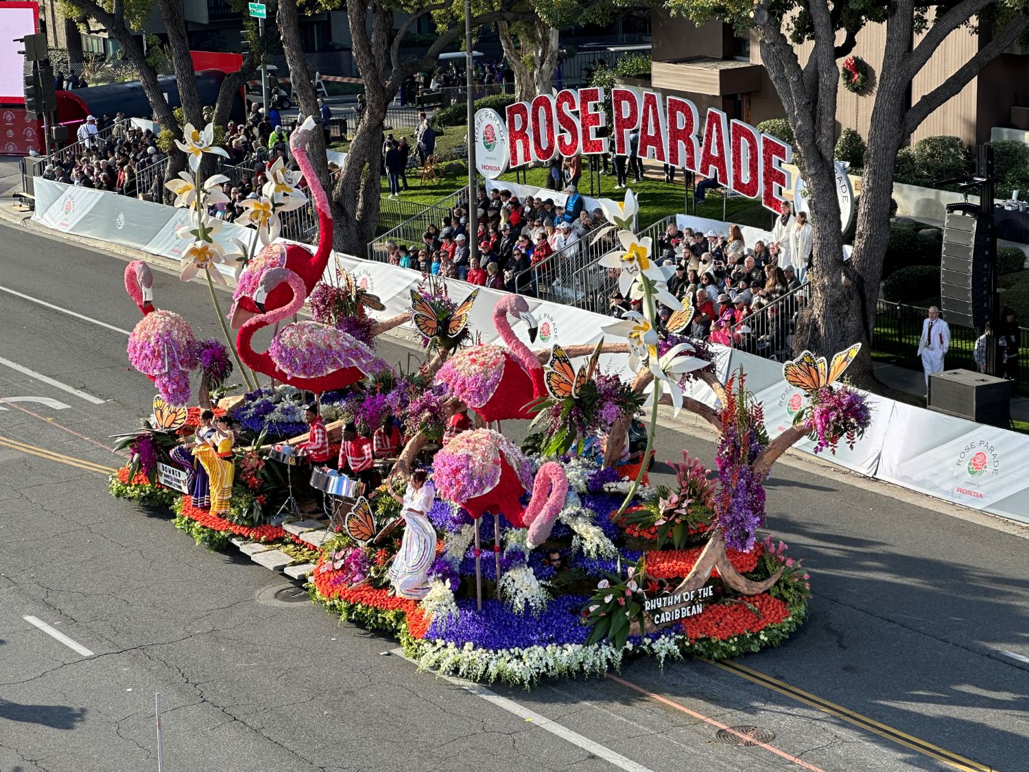 PHOTO: Bill Glazier | The South Pasadenan | Winning the Wrigley Legacy Award was the Downey Rose Float Association for its “Rhythm of the Caribbean” float. It won for outstanding display of floral presentation, float design and entertainment.