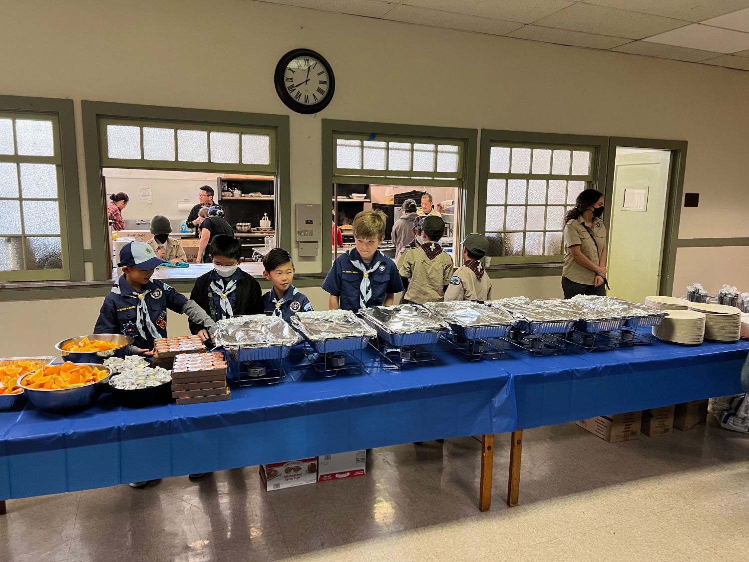 PHOTO: Eryn Kalavsky | The South Pasadenan | Pack 7 Cub Scouts serving up a pancake breakfast at their annual fundraiser.