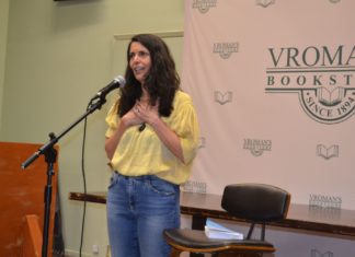 PHOTO: Alisa Hayashida | The South Pasadenan | Physical therapist and author, Chantal Donnelly, discusses her book "Settled - How to Find Calm in a Stress-Inducing World" at Vroman's Bookstore in Pasadena.
