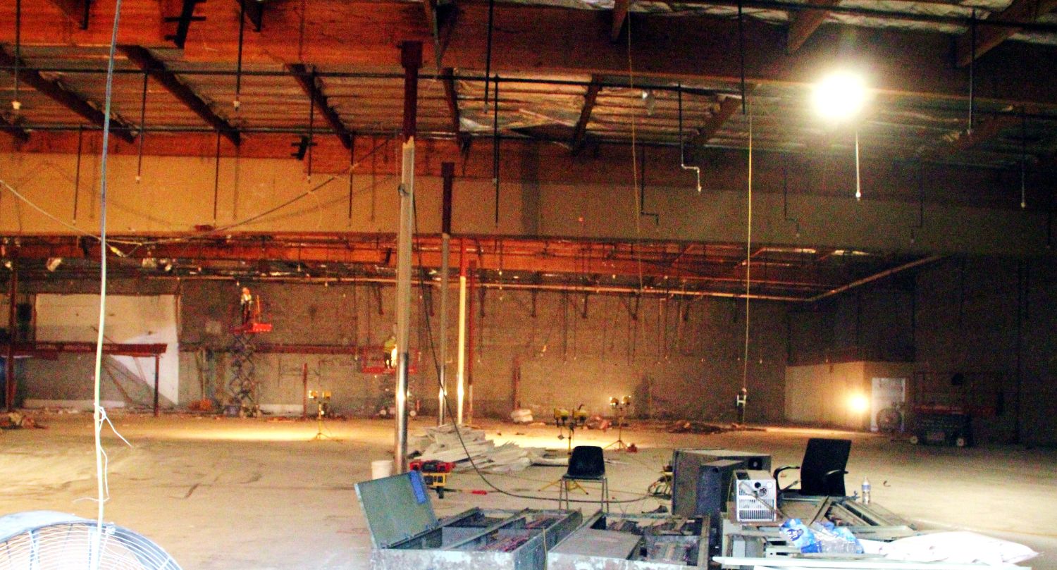 PHOTO: Henk Friezer | The South Pasadenan | The gutted interior of the former Vons location in South Pasadena. 