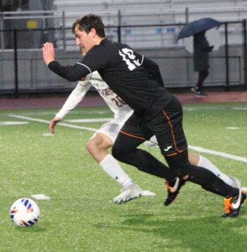 PHOTO: Henk Friezer | The South Pasadenan | Senior Sawyer Fox heads down the pitch. South Pasadena High fell to Chaminade 2-1 in a CIF Division 3 wildcard double overtime loss at home on Tuesday.