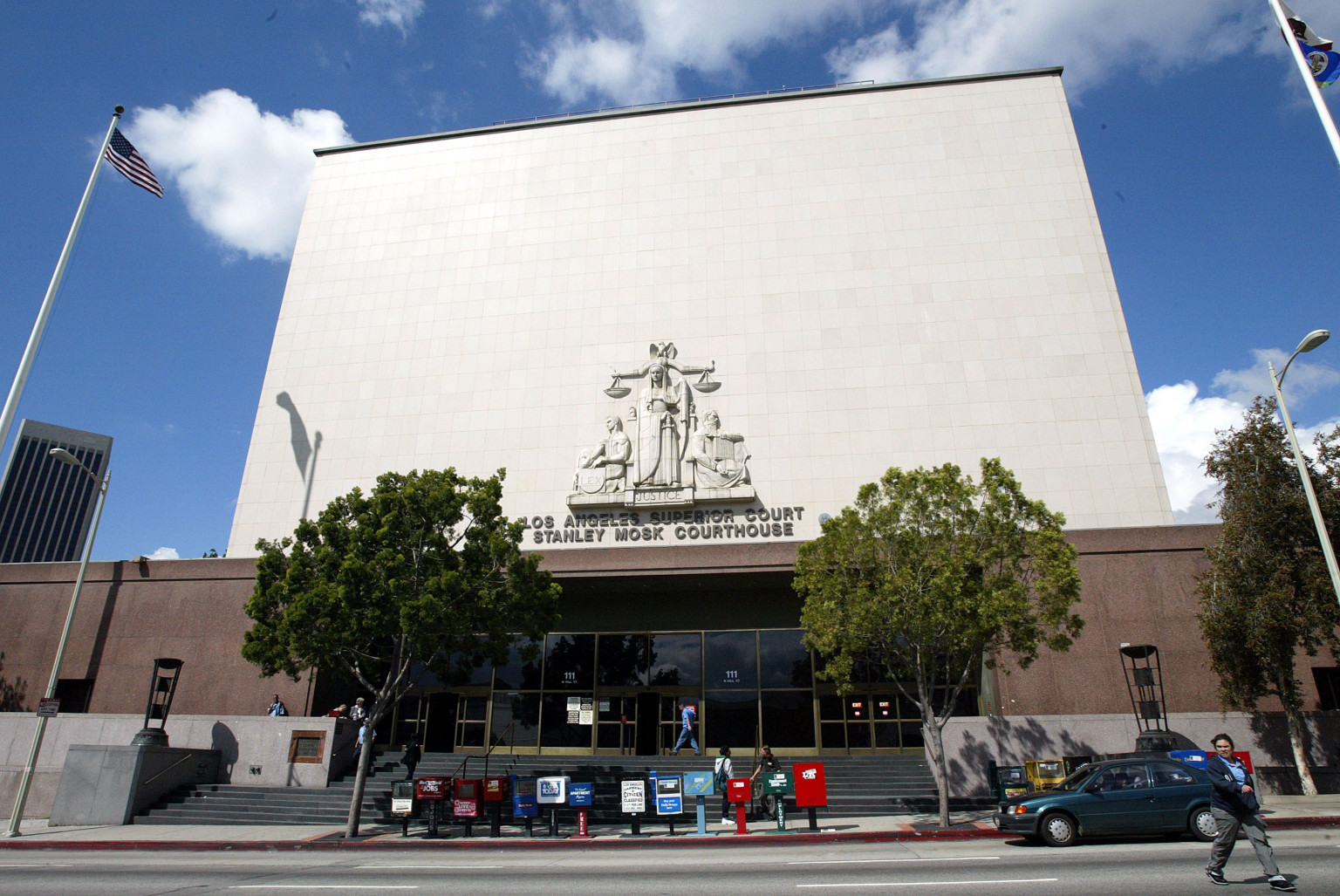 SUPERIOR COURT OF LOS ANGELES COUNTY TO REOPEN TODAY FOR ESSENTIAL AND