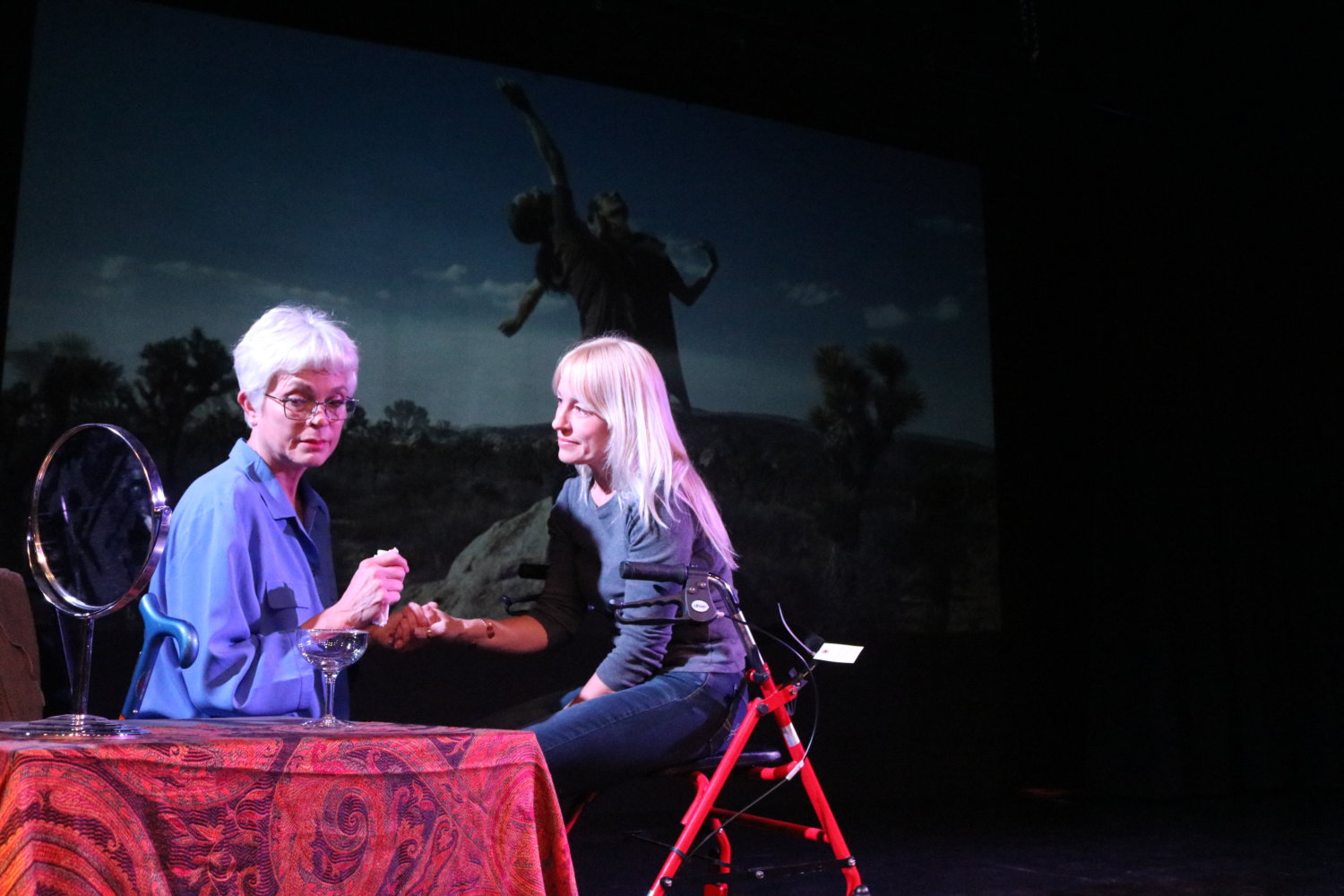 Das Lineage Performing Arts Center in Pasadena präsentiert die Premiere eines neuen Stücks, Mother Places |  South Pasadena