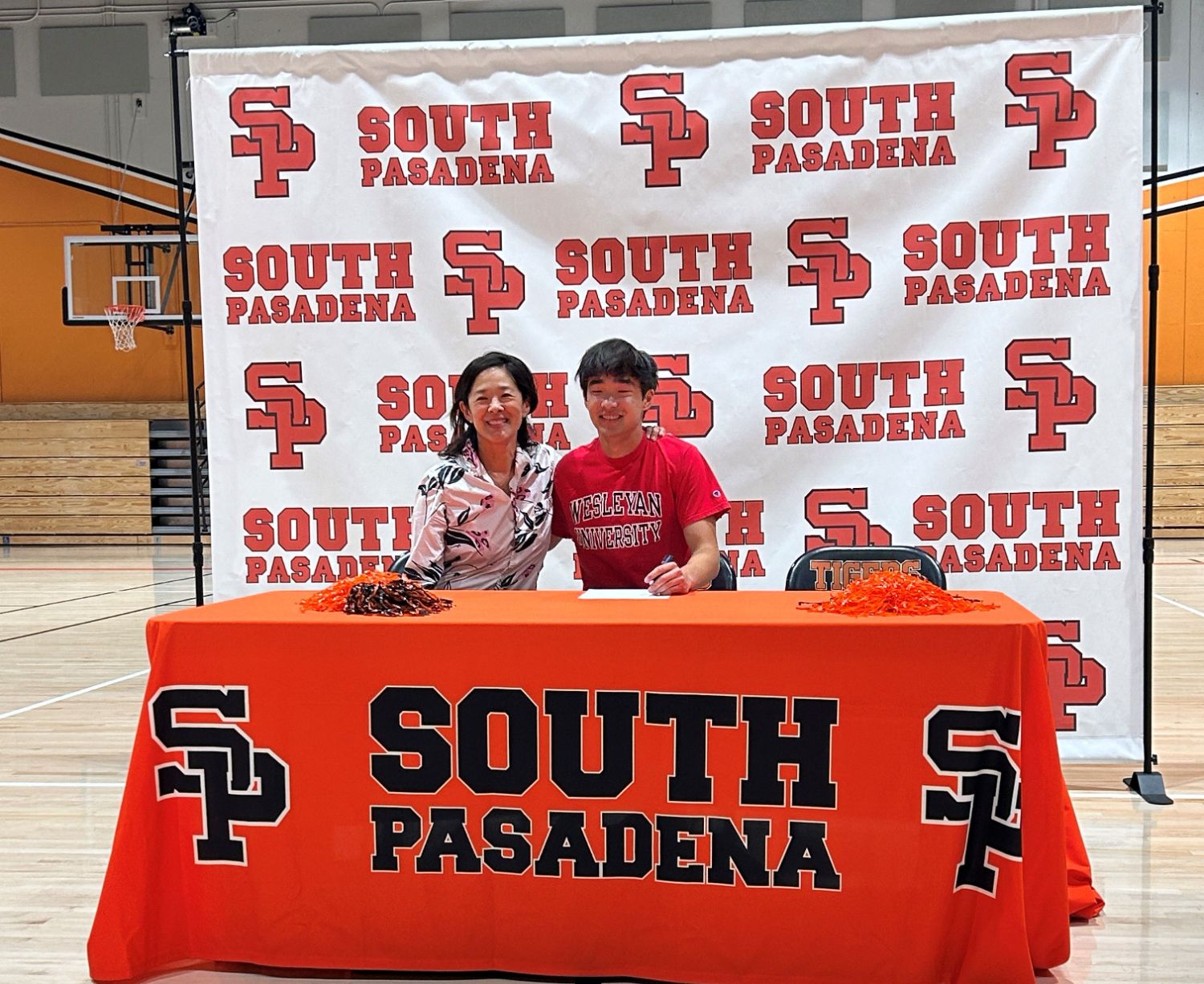 PHOTO: Anthony Chan | The South Pasadenan | Oscar Cassidy signs on to play boys soccer at Wesleyan.
