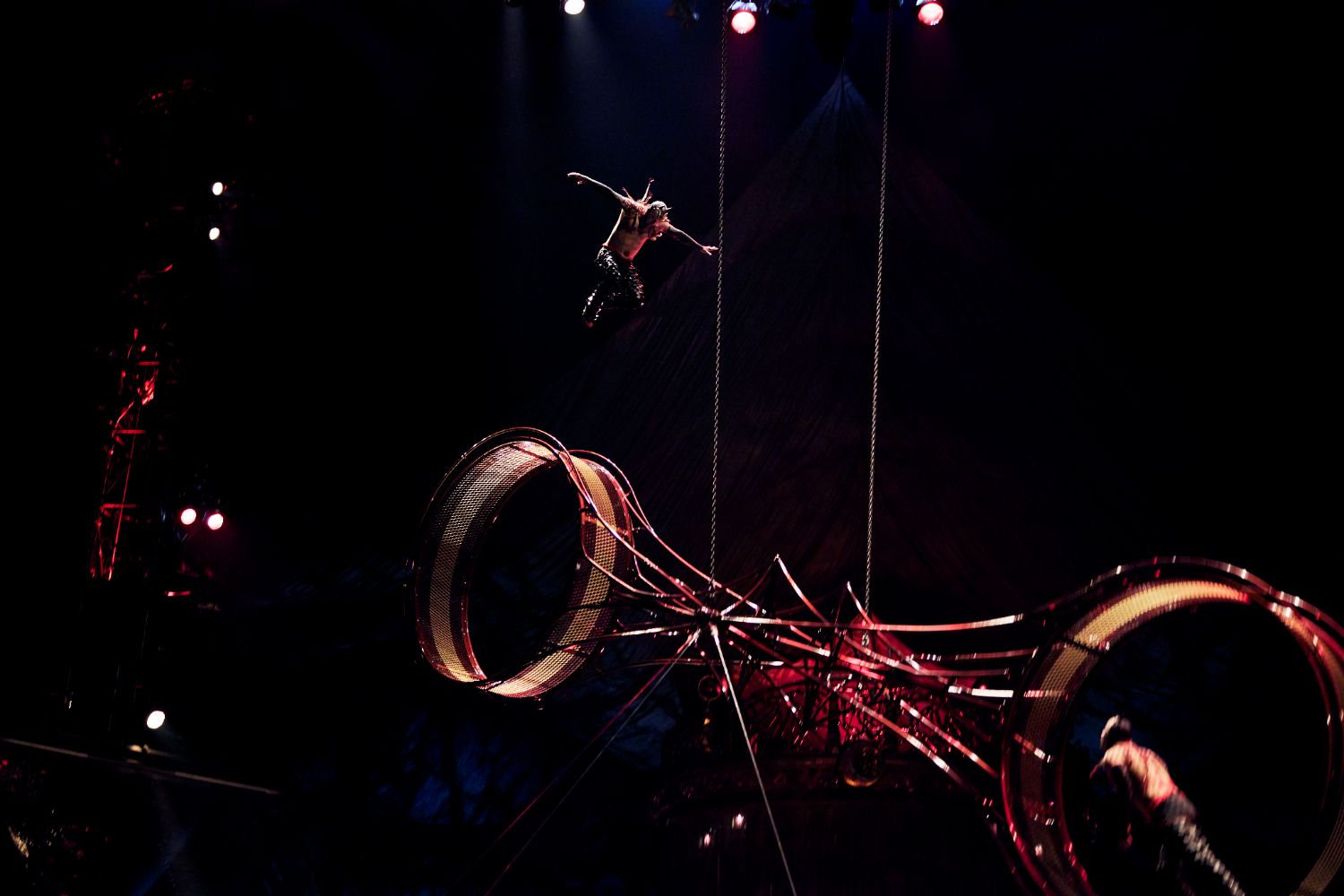 PHOTO: Matt Beard | The South Pasadenan | The Wheel of Death in Cirque du Soleil's KOOZA