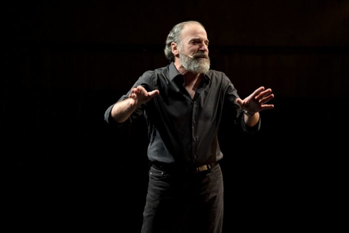 PHOTO: Joan Marcus | The South Pasadenan | Mandy Patinkin on stage in 