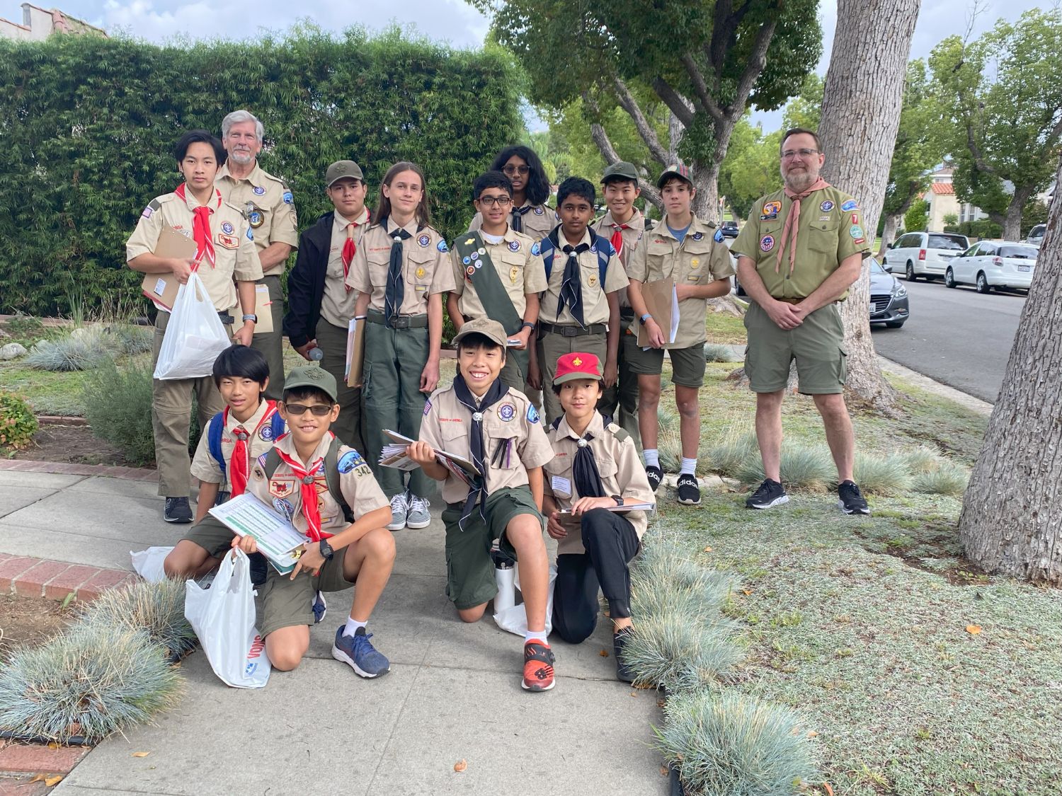 PHOTO: provided by Scout Troup 342 | The South Pasadenan | Troop 342 and Troop 7 gathered together before going out into the neighborhood to sell Christmas greenery.
