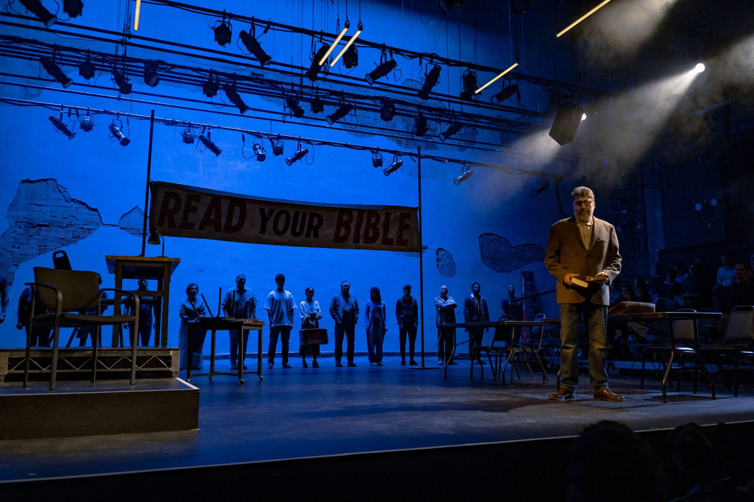 PHOTO: Jeff Lorch | The South Pasadenan | Alfred Molina and Cast in Inherit the Wind