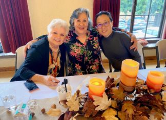 PHOTO: Alisa Hayashida | The South Pasadenan | South Pasadena seniors Kathrin Richards, Cynthia Lopez, and Linda Kubo attend the Thanksgiving celebration at the War Memorial Building.