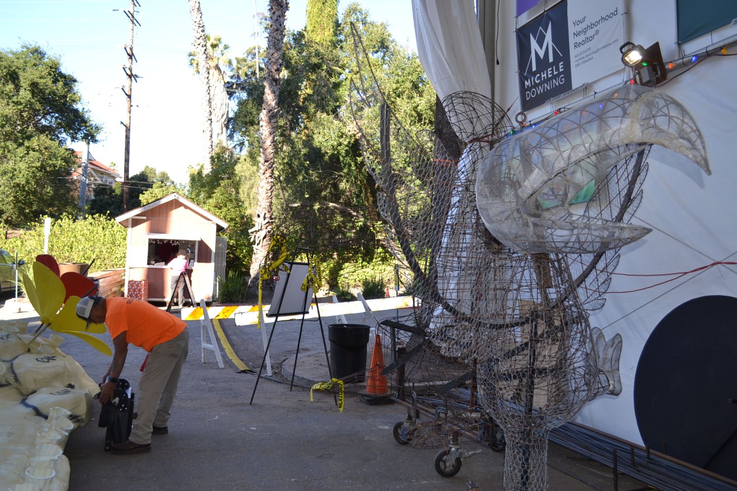 PHOTO: Alisa Hayashida | The South Pasadenan | Volunteers working on the South Pasadena Rose Parade Float, Boogie Fever, for the 2024 Rose Parade that will be held January 1, 2024.