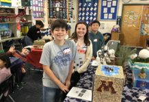 PHOTO: provided by South Pasadena Unified School District | The South Pasadenan | Arroyo Vista fifth graders from Lisa Clark’s class enthusiastically share their state projects.