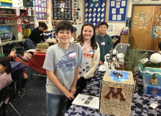 PHOTO: provided by South Pasadena Unified School District | The South Pasadenan | Arroyo Vista fifth graders from Lisa Clark’s class enthusiastically share their state projects.